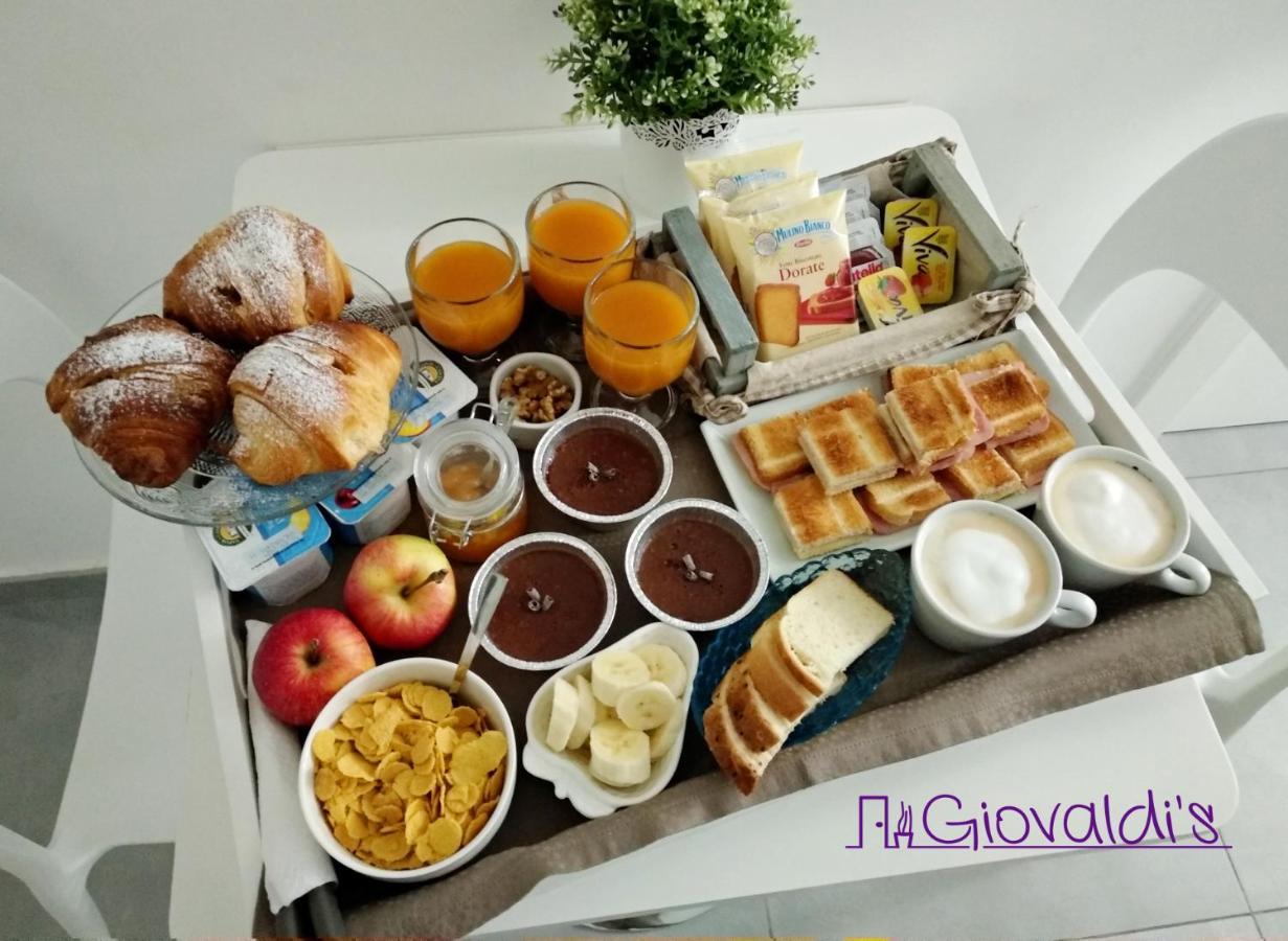 B&B Giovaldi'S Torino ภายนอก รูปภาพ