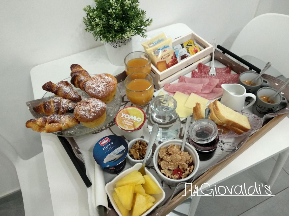 B&B Giovaldi'S Torino ภายนอก รูปภาพ